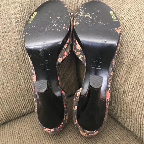 Unlisted floral pattern peep toe heels - size 9 - Picture 4 of 4